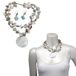 Vintage Iridescent Pearl Mother of Pearl Shell Necklace & Earring Set White Blue